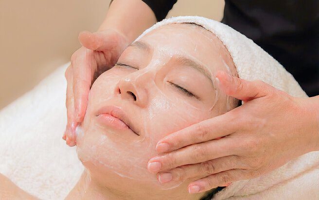 写真：STEP 06 幹細胞クリーム